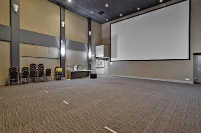 Geared for productivity. Our no-frills meeting venue ensures your focus stays on the agenda.
