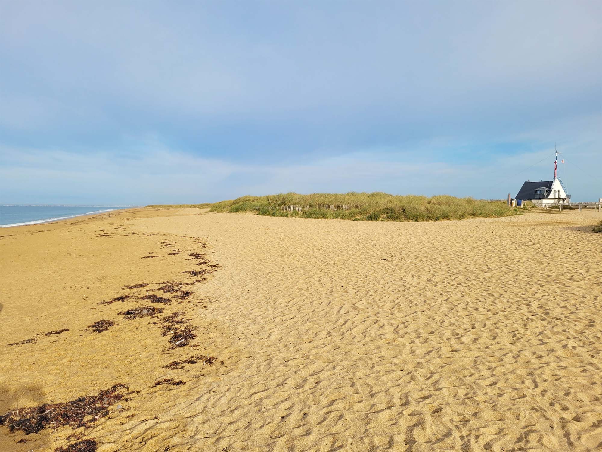 image Direct access to the untouched dunes from your doorstep for an exceptional beach experience.