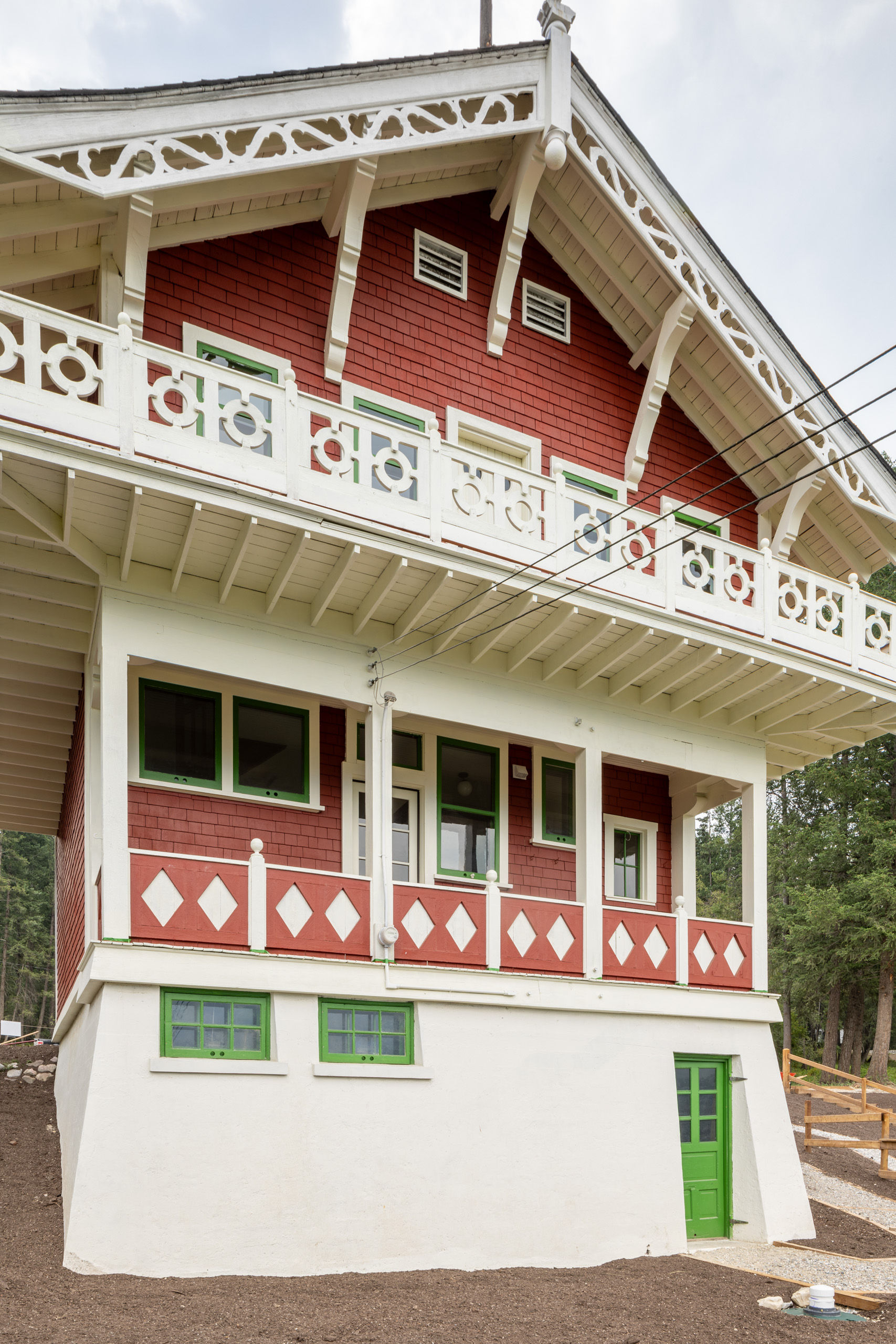 image Admire the charming architecture of this historic Swiss chalet with its vibrant colors.