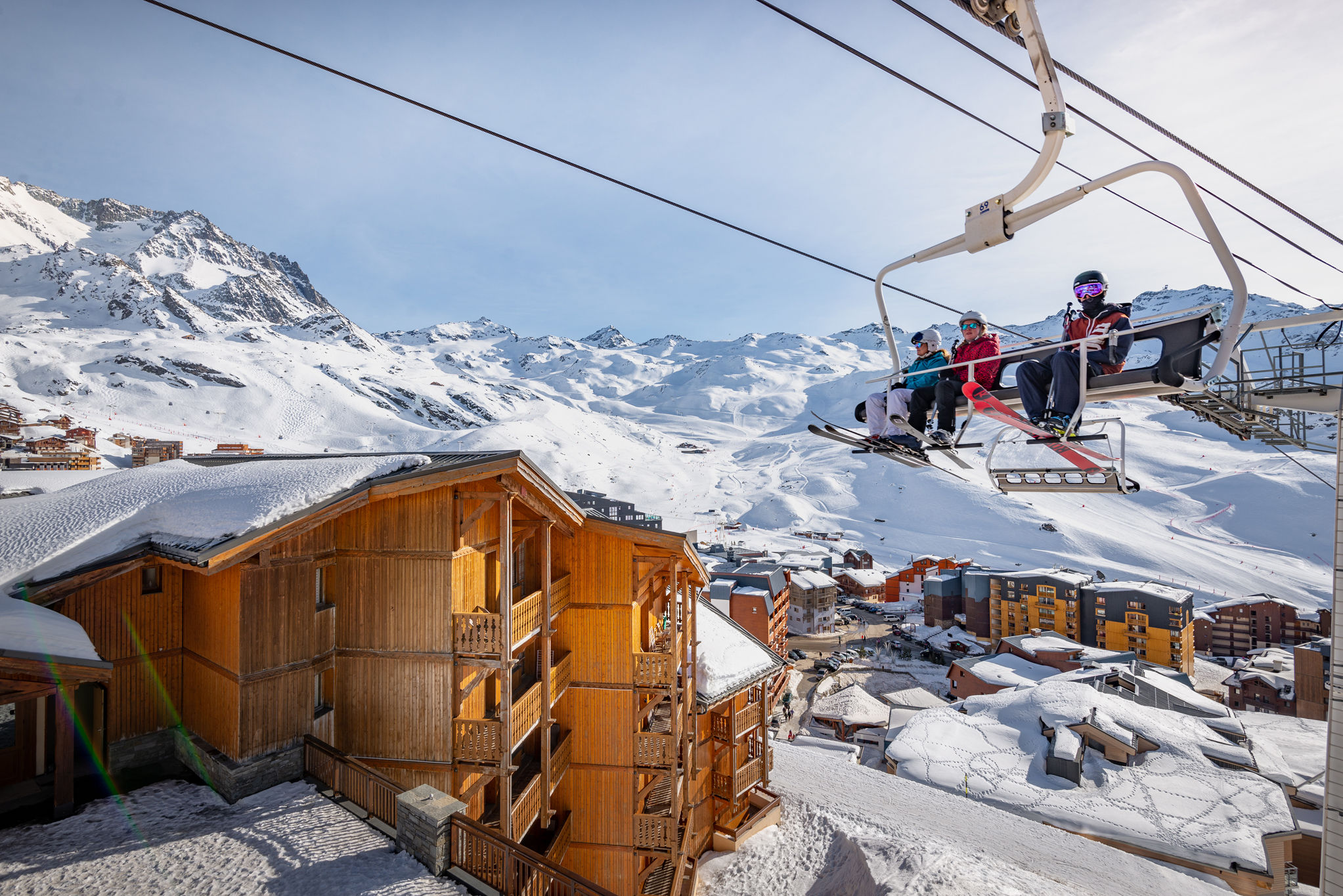image Nestled amidst snowy peaks, this charming alpine retreat offers stunning views and cosy mountain ambiance, perfect for a winter getaway.