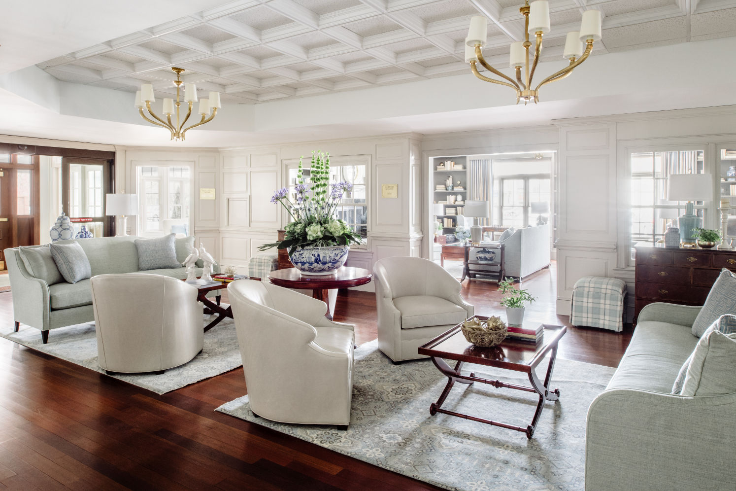 image Sunlit sophistication fills this grand gathering space, offering a warm and welcoming atmosphere.