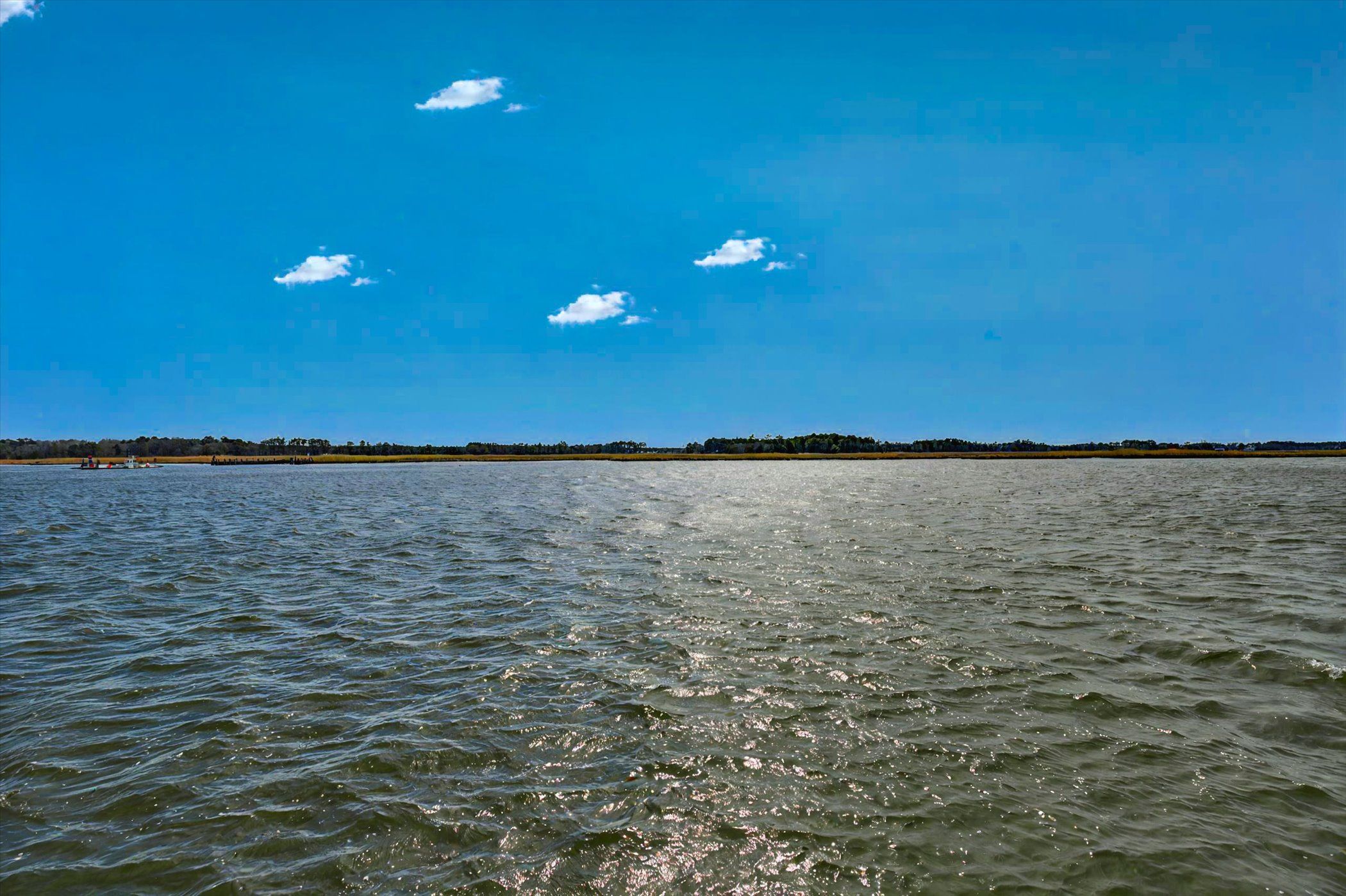 image Unobstructed views of the Wicomico River—ideal for kayaking or peaceful moments.