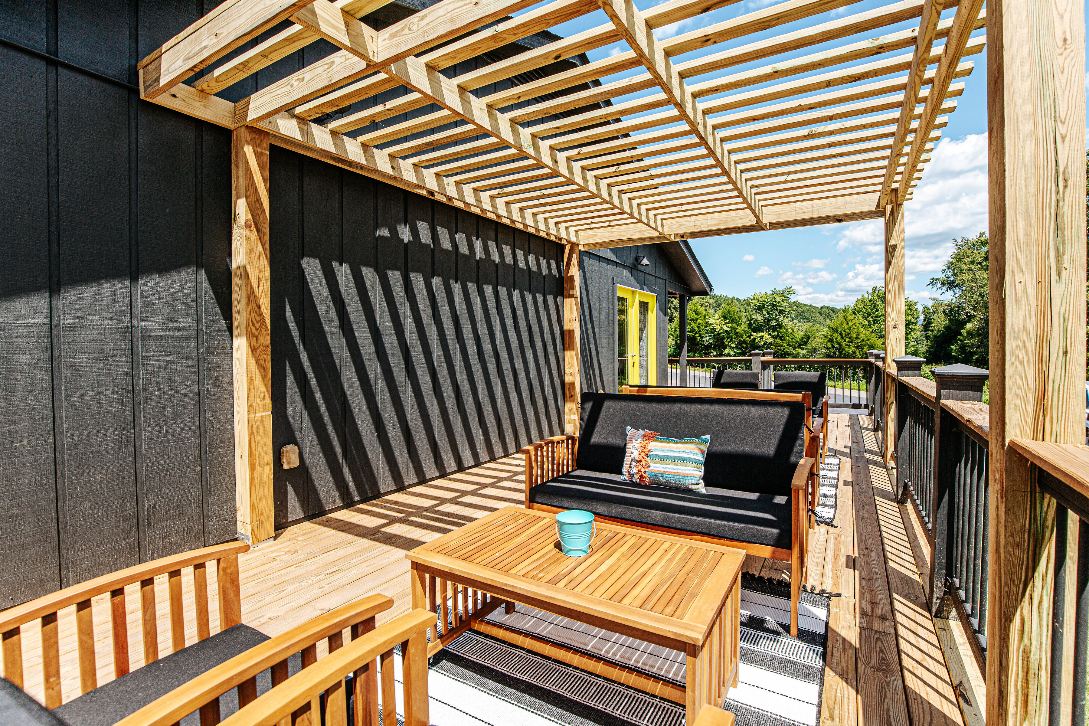 image This sunny patio lounge shared area is perfect for gatherings.