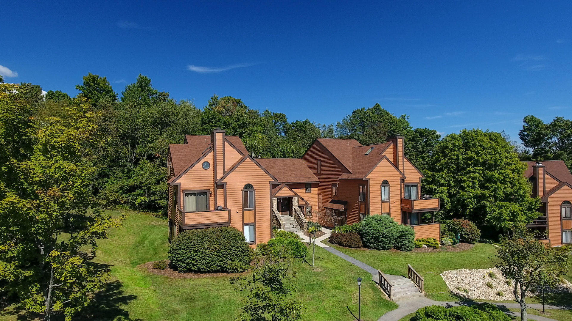 image Spacious multi-bedroom townhomes with rustic charm nestled in the scenic Laurel Highlands.