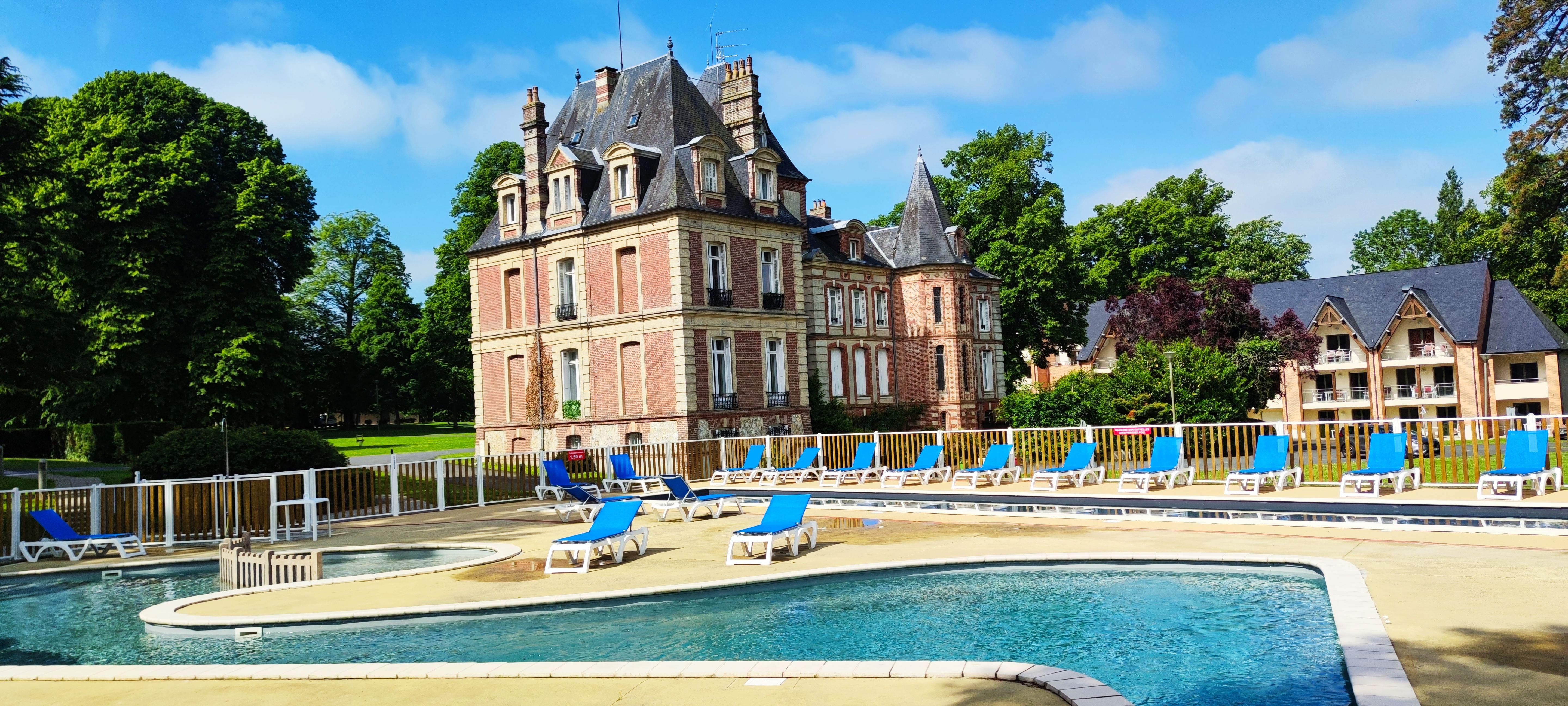 image Pool deck with open sky views — a short walk from the park and just 3 km from Honfleur