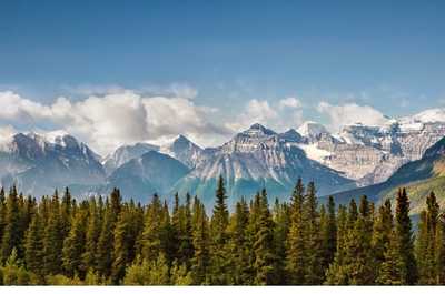 The Lake Louise Ski Resort is a five-minute drive away