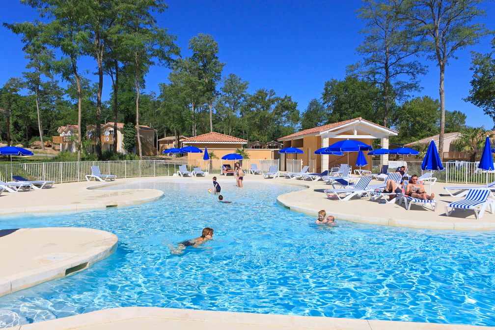 image Open all season, the two outdoor pools are included in the So'Inclusive formula — just show up, the loungers and towels await.